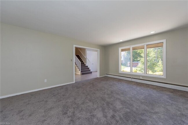 Photo - 17008 Lomond Blvd