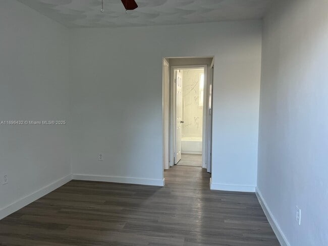 Building Photo - 1510 NW 68th St Unit 1