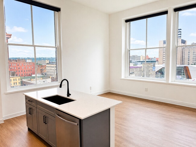 Building Photo - Textile Lofts