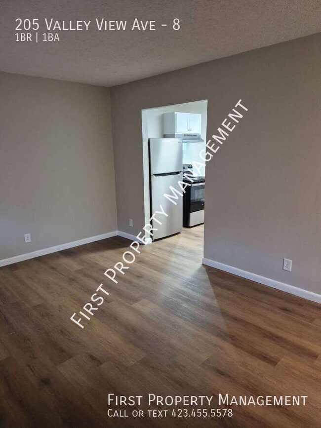 Building Photo - 205 Valley View Ave Unit 8
