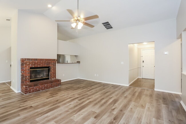 Photo - 12755 Serenade Cir N