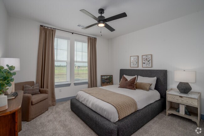 1BR, 1BA - 795SF - Bedroom