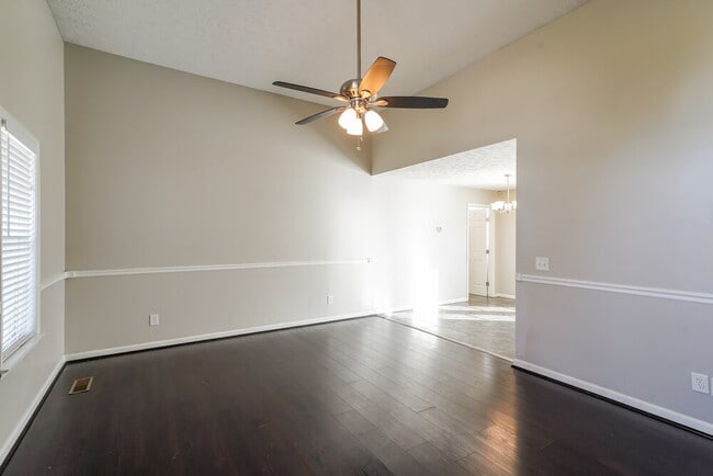 Photo - 7109 Beard Ct