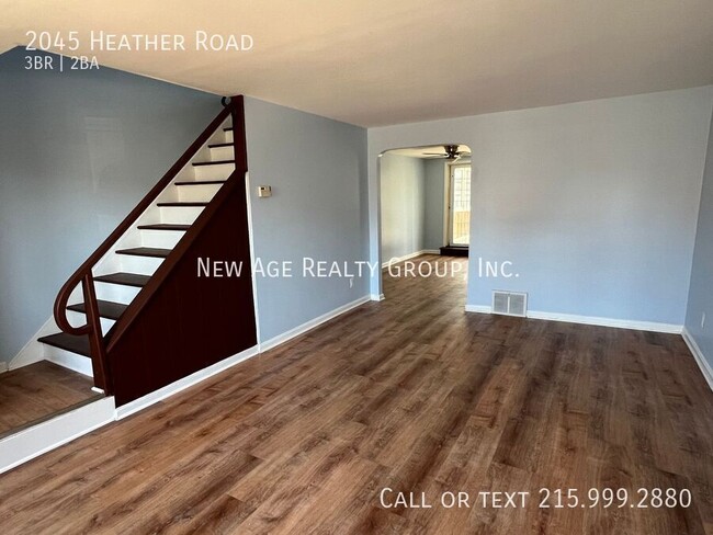 Photo - 2045 Heather Rd