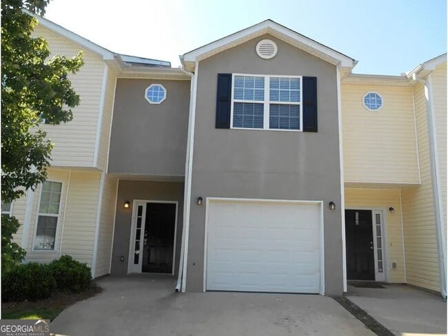 Building Photo - 2306 Nicole Dr