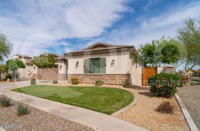 Building Photo - 3860 E Horseshoe Pl