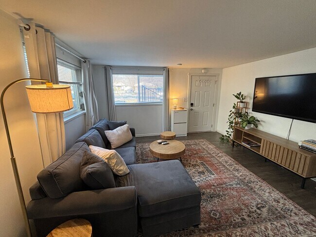 Photo - 517 N 900 W Unit 4