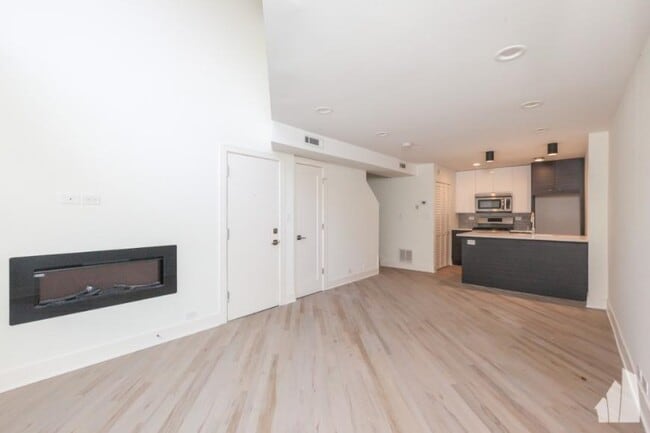 Photo - 0 bedroom in Highland Park IL 60035 Unit 954-B201
