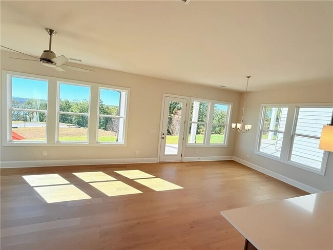 Photo - 1114 Winding Br Dr