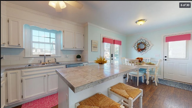 Photo - 966 Teakwood Dr