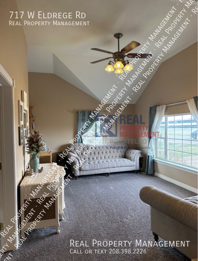 Photo - 717 W Eldredge Rd