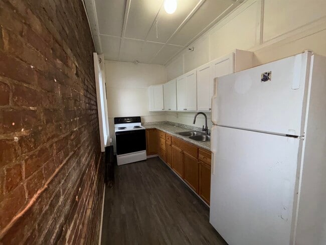Photo - 75 N Main St Unit 201