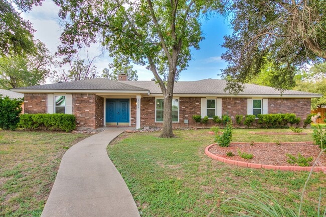 Photo - 2713 Canyon Creek Dr
