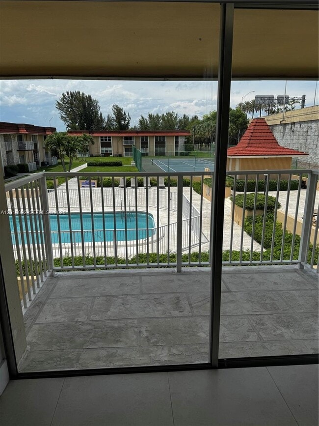 Photo - 5401 SW 77th Ct Unit 206E