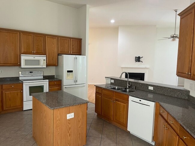 Photo - 1716 Waterbrook Dr