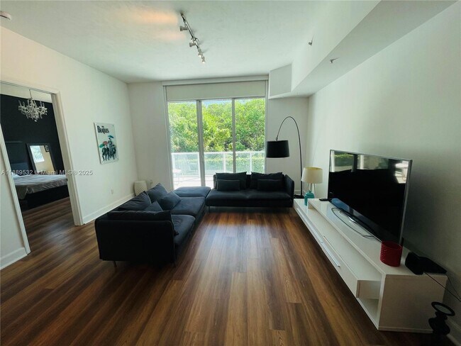 Photo - 15051 Royal Oaks Ln Unidad 102