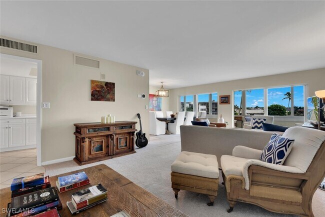 Photo - 3410 Gulf Shore Blvd N Unidad 302