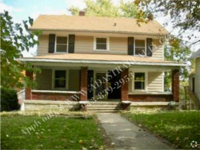 Building Photo - Nice 3 Bed 1.5 Bath Home in KCK-Available ...