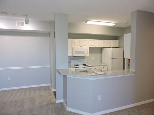 Photo - 2 db/2 ba Condo at The Palms Club - Community Pool & Fitness Center! Unit 7-208