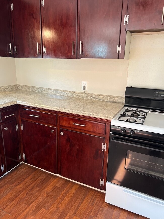 Photo - 313 Elm St