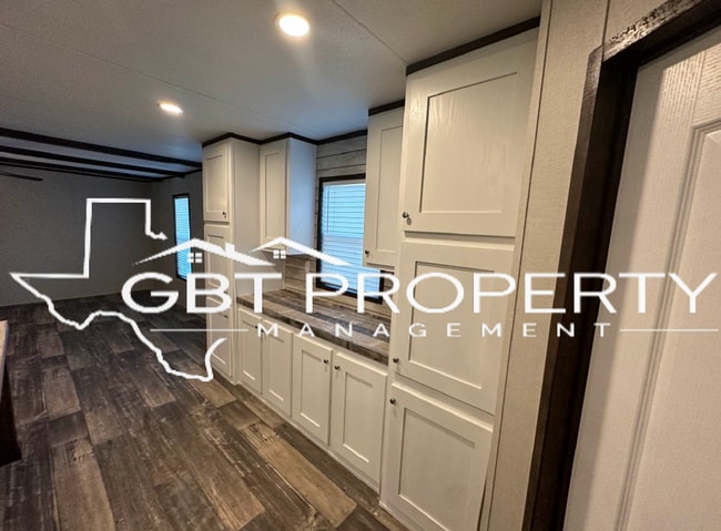 Photo - NEW HOME!!! 3 Bedroom 2 Bathroom!