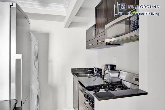 Photo - 229 1st Ave. Unidad FL2-ID723