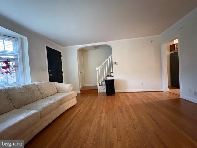 Photo - 146 Dumbarton Rd