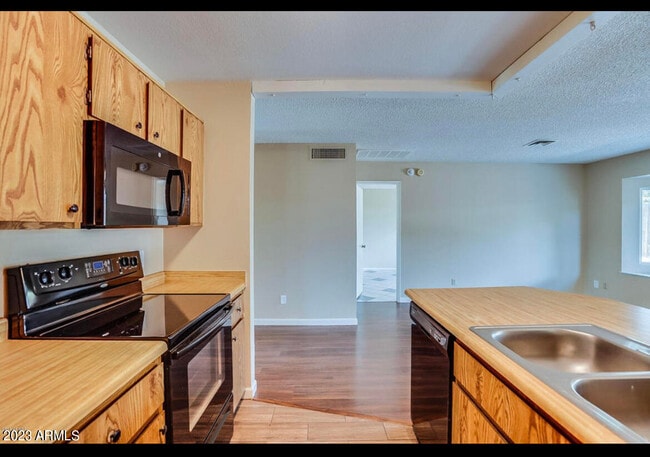 Photo - 20621 N 31st Ave