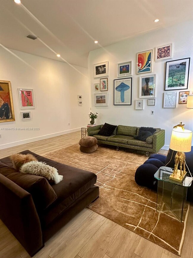 Photo - 3119 SW 25th St