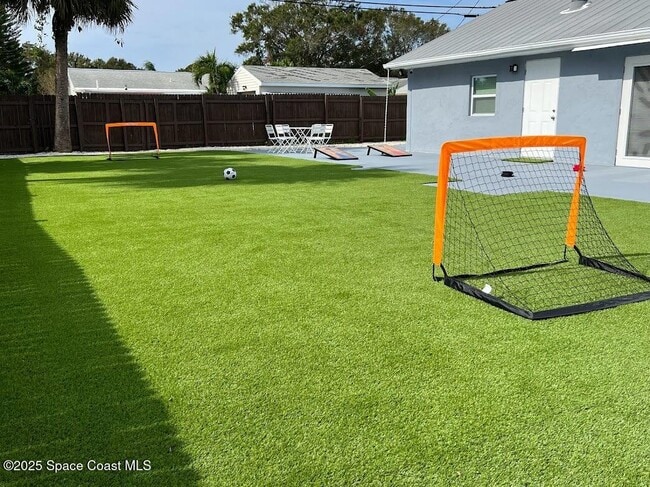 Photo - 1810 Elizabeth St