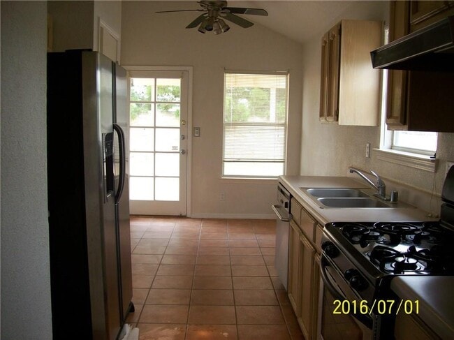 Photo - 11793 Corona Crest Ave