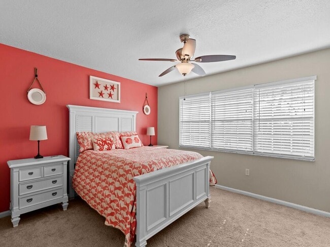 Building Photo - 1901 Indian River Blvd Unit 201a Rental