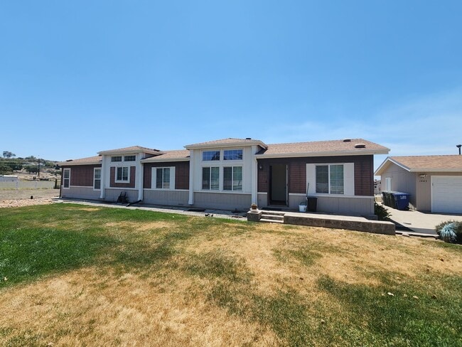 Photo - Family Home on 4 acres close to schools