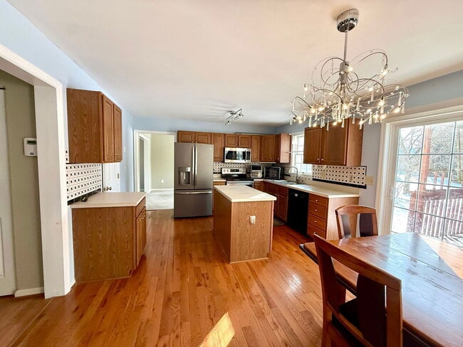 Photo - 115 Fleetline St