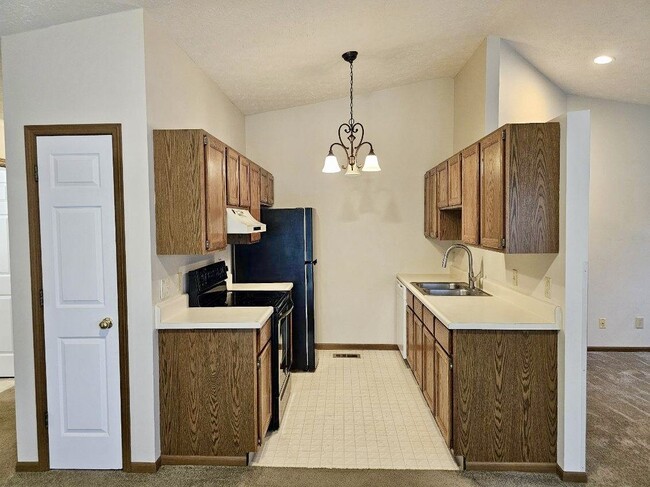 3606 Harris Ave NW Unit 3606