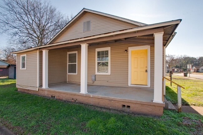 Photo - 3701-3703 Fairview St SW Unit 3701 Fairview Street