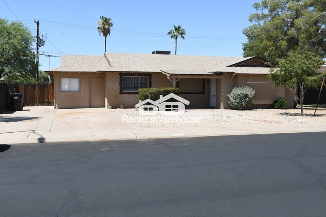 Building Photo - 8420 E Edgemont Ave