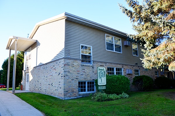 Building Photo - Forest Glen Apartments