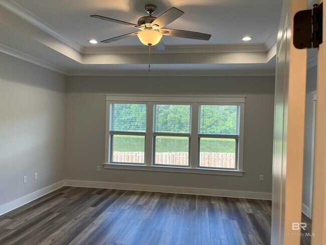 Photo - 27423 Yorkshire Dr