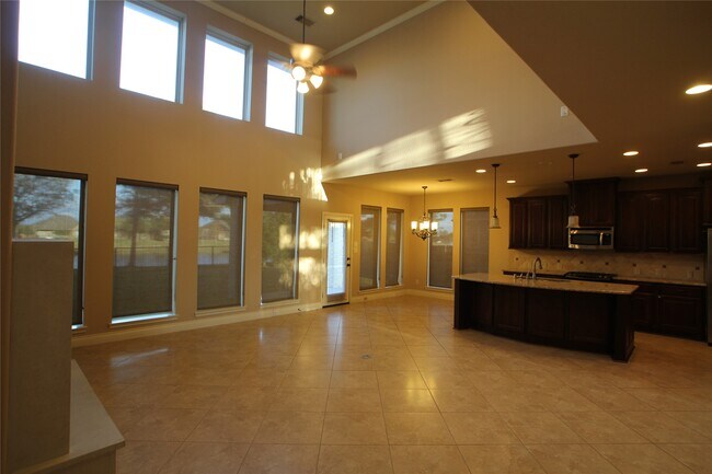 Photo - 1995 Biscayne Lake Dr