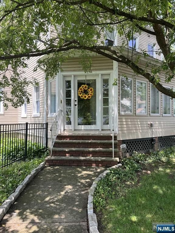 Building Photo - 211 Paterson Ave Rental