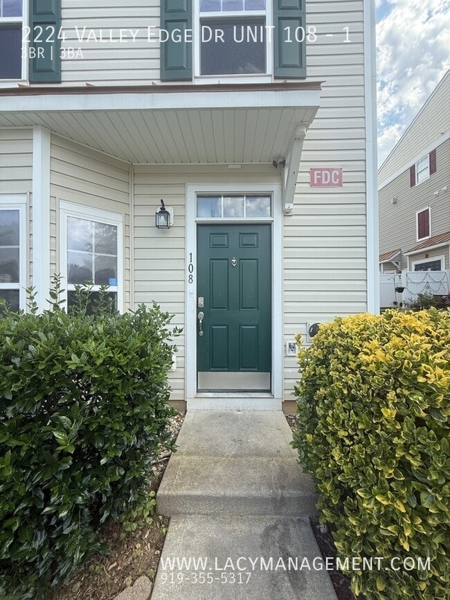 Photo - 2224 Valley Edge Dr