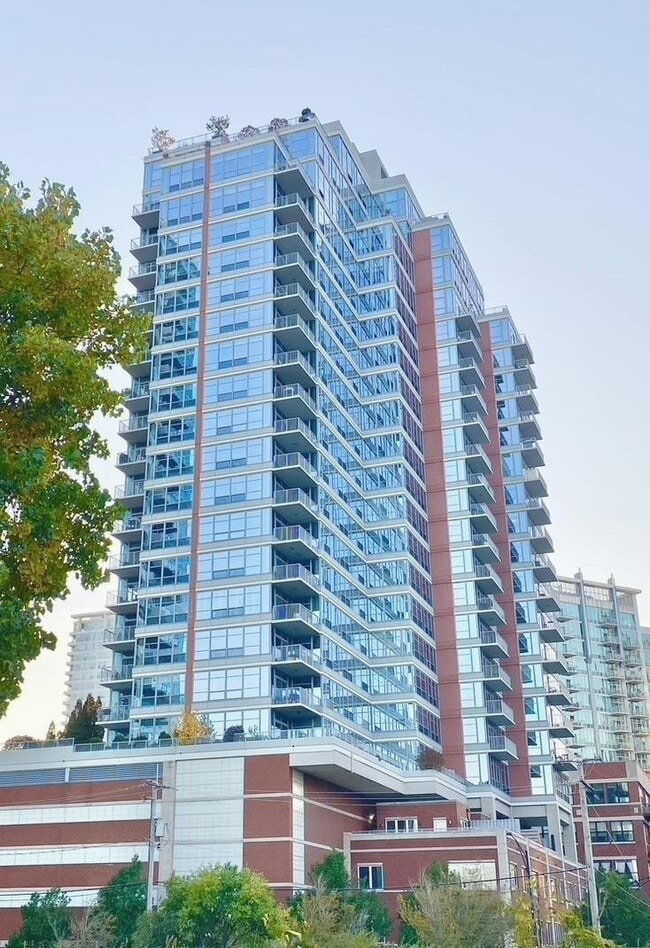 Building Photo - 1600 S Prairie Ave Unit 1902