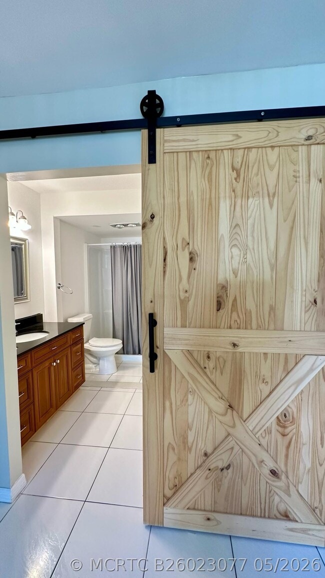 Building Photo - 173 Lake Dora Dr Unit 173