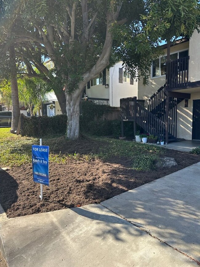 Great Location in Downtown Carlsbad... - Great Location in Downtown Carlsbad... Apartment Unit 1