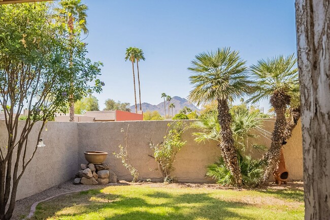 Views of Camelback! 2 Bedrooms / 2.5 Bath ... - Views of Camelback! 2 Bedrooms / 2.5 Bath ... Townhome