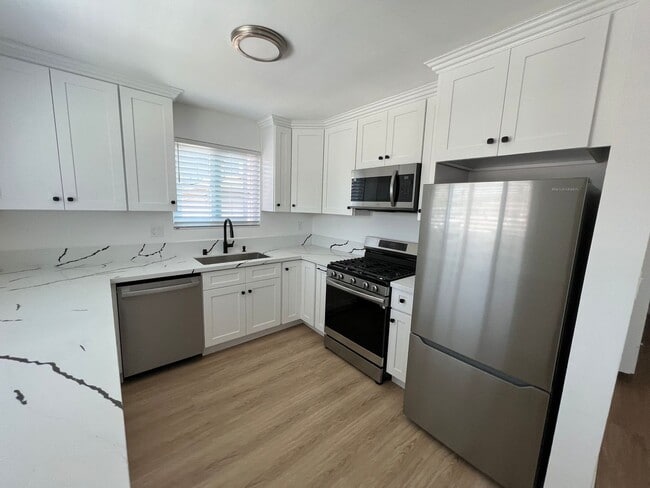 Building Photo - 57th Avenue Unit 3 Rental