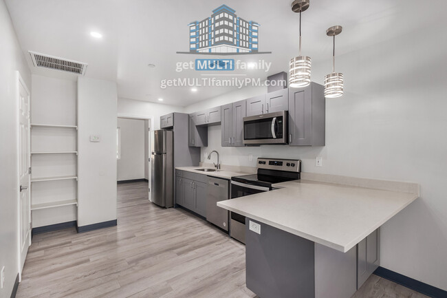 Modern 1-Bed 1-Bath Apartment Built in 2024 - Modern 1-Bed 1-Bath Apartment Built in 2024 Unit 201