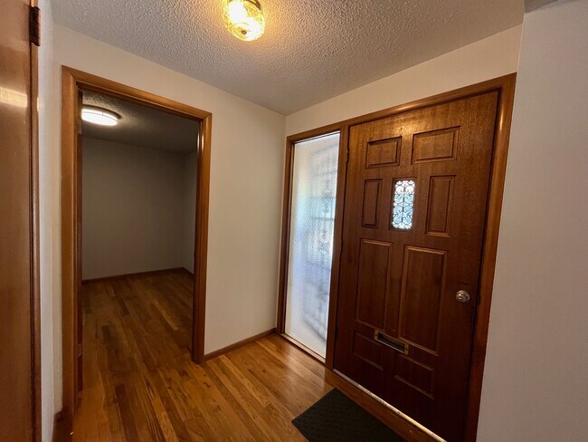 Photo - 1710 Bedford Dr