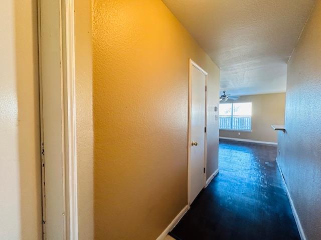 Photo - 2877 Southampton Way